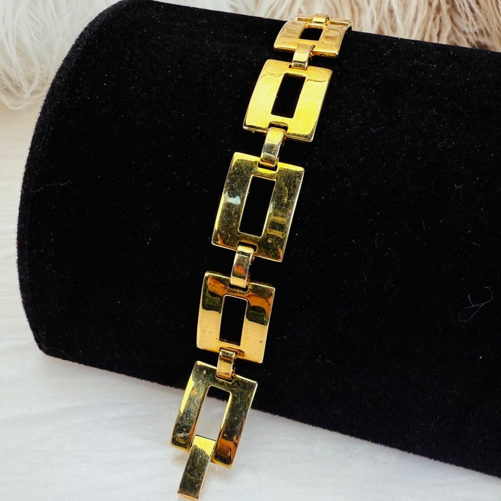 Vintage Goldtone rectangle square chain link Bracelet - Picture 4 of 8